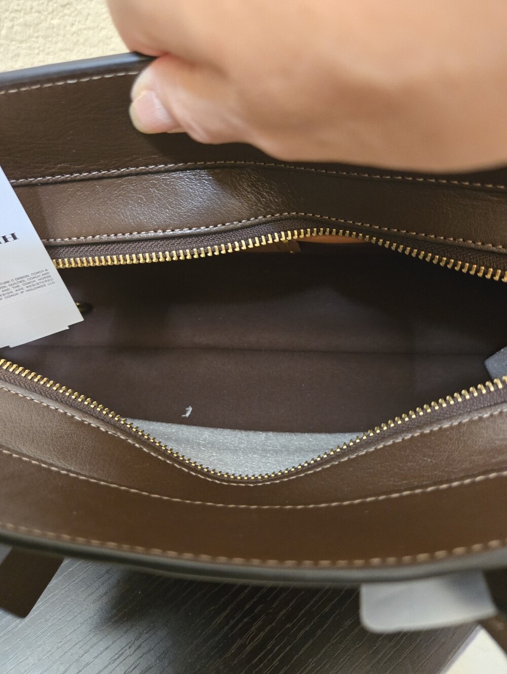 Coach Empire Carryall 34 - Picture 16 of 16